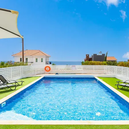 Archimedes Villa Peyia