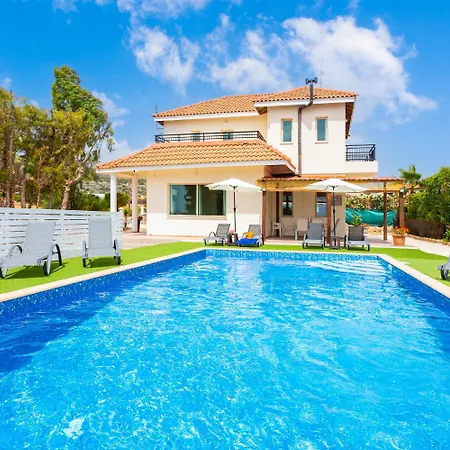 Archimedes Villa Peyia